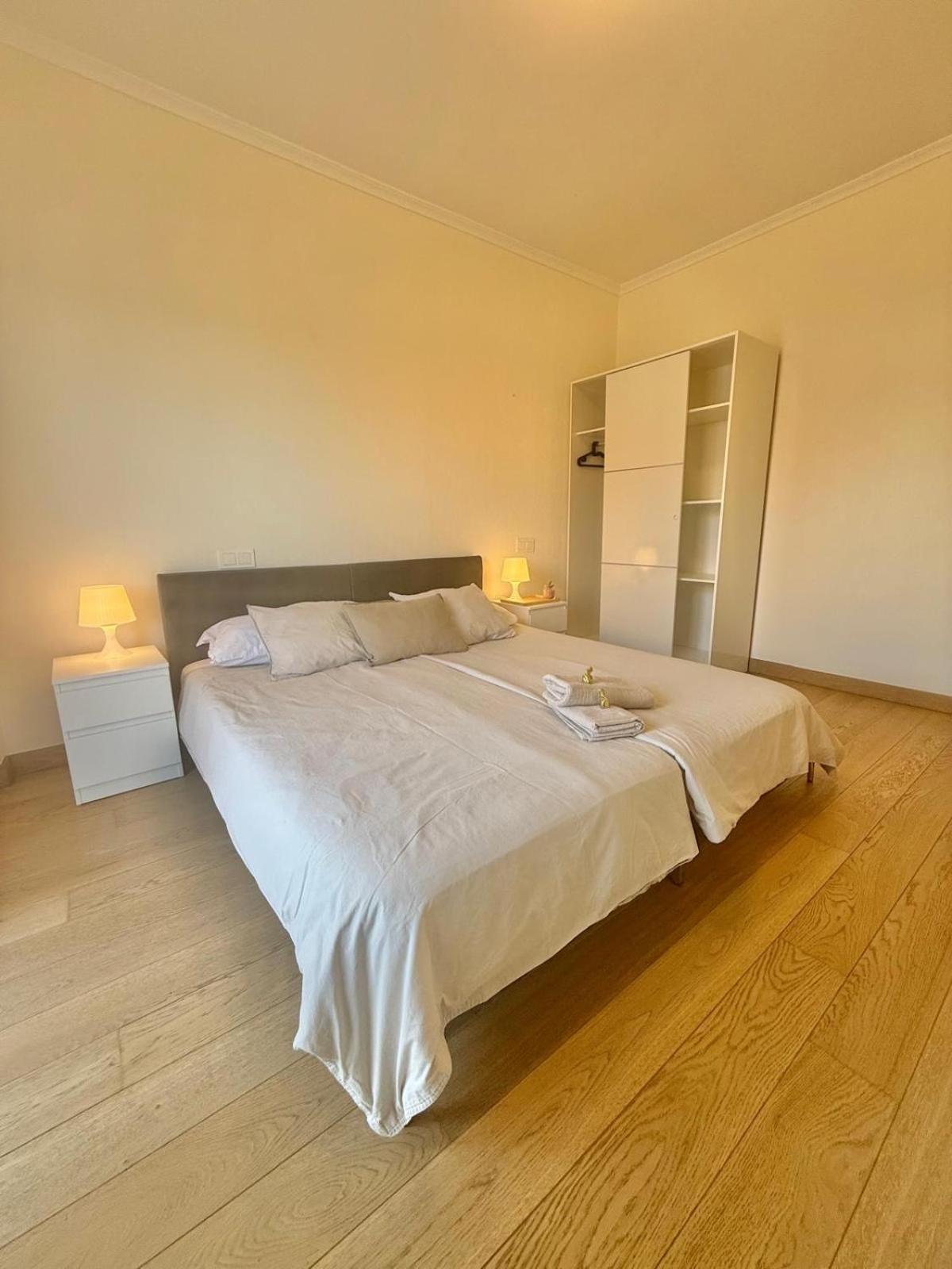 Modern Flat Close To